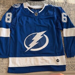 Adidas Men’s Tampa Bay Lightning Kucherov Jersey